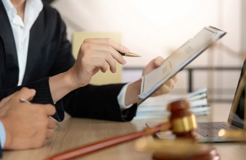 Obligaciones Legales Fiscales · Nuttralia · Blog · Abogado